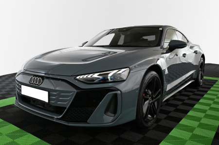 17999_p35 - AUDI - E TRON - 2025